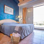 Universo Hotel